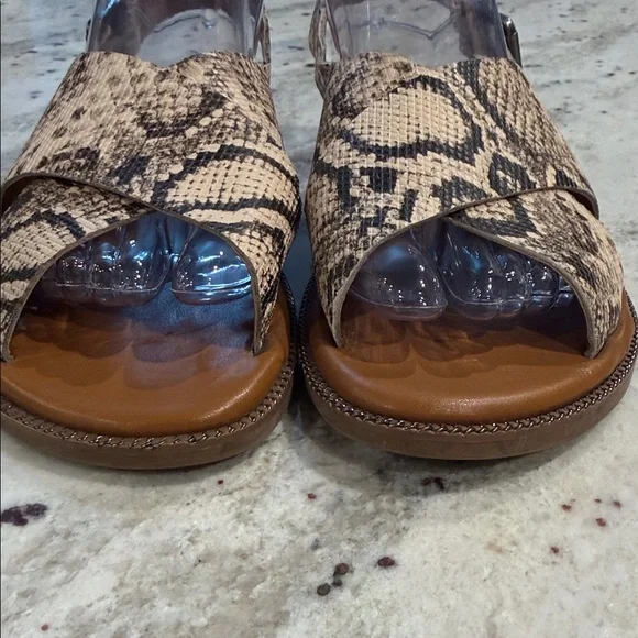 Franco Sarto Kayleigh slingback sandals in a snakeskin print leather. - Picture 2 of 11